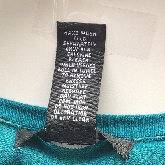 ALFANI two piece set. Gorgeous tank top and open cardigan - Picture 13 of 13